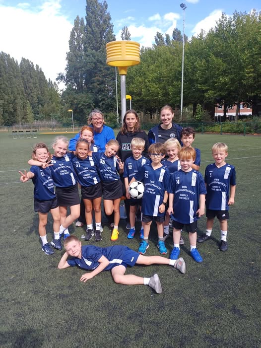 U13